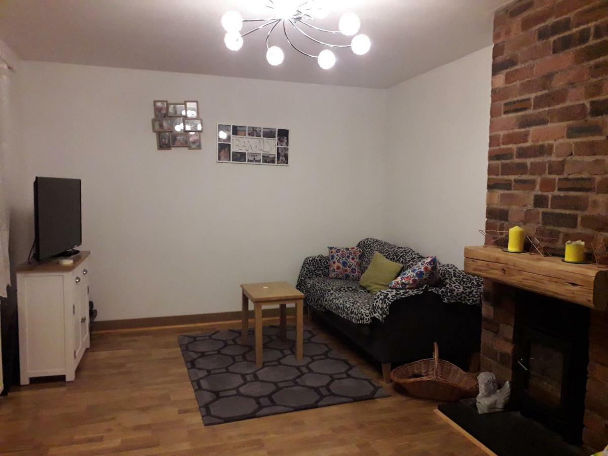 Vintage double bedroom Victoria 1 Dunfermline Extérieur photo
